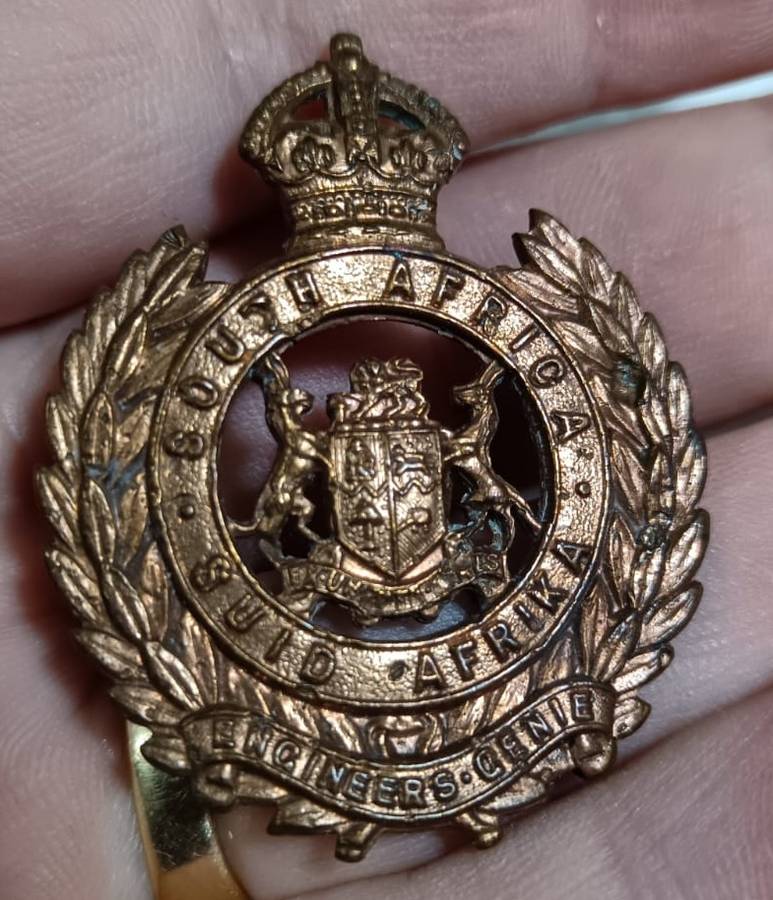 SADF - Engineers Cap Badge