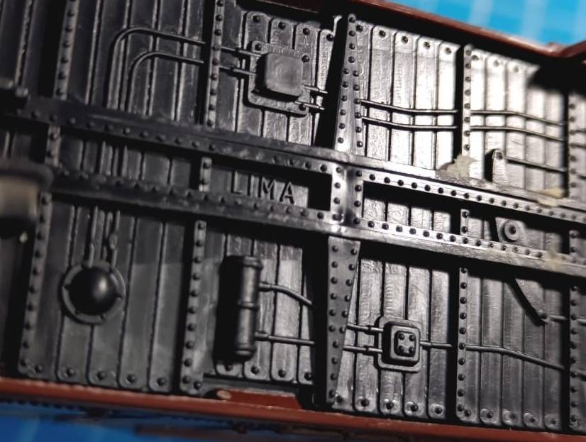 Lima HO Scale Goods Wagon