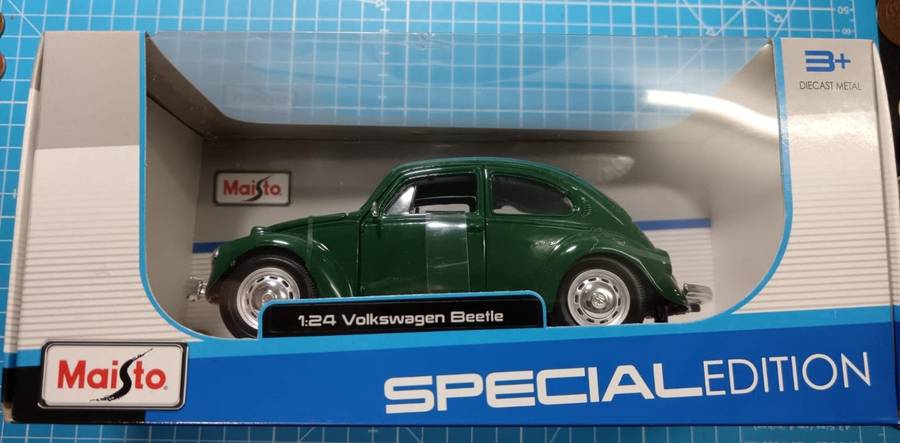 Maisto - VW Beetle - 1:24 Boxed