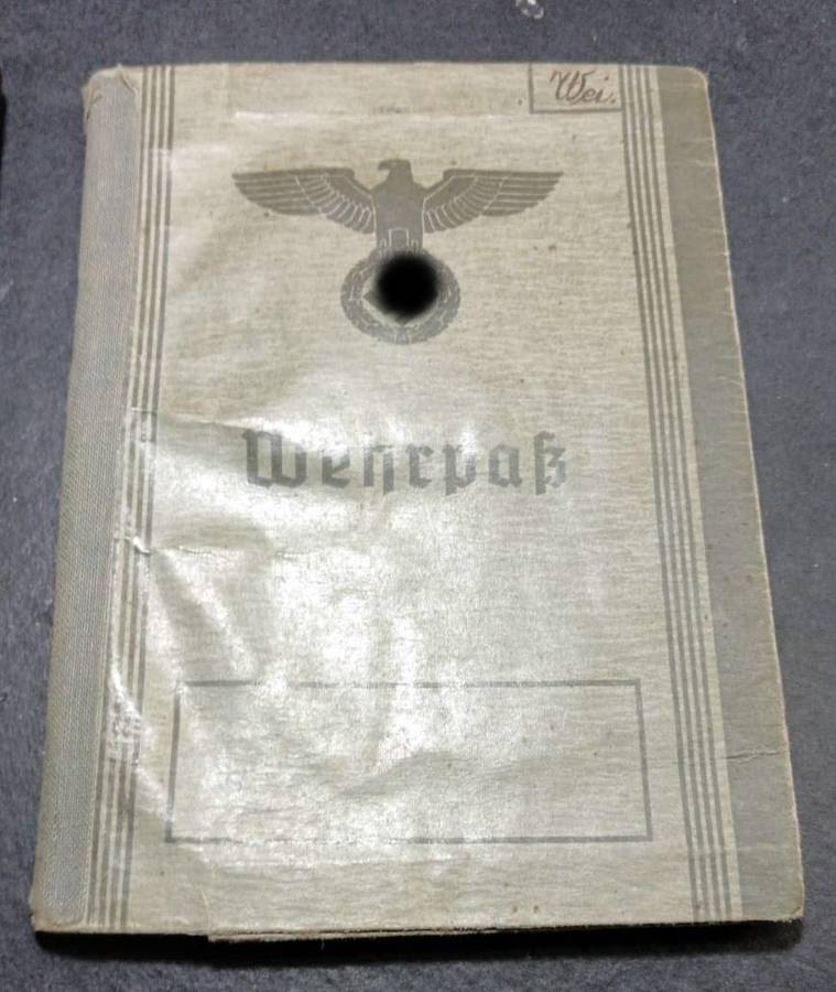 Sherman - World War Two "Wehrpass "- Excellent Condition
