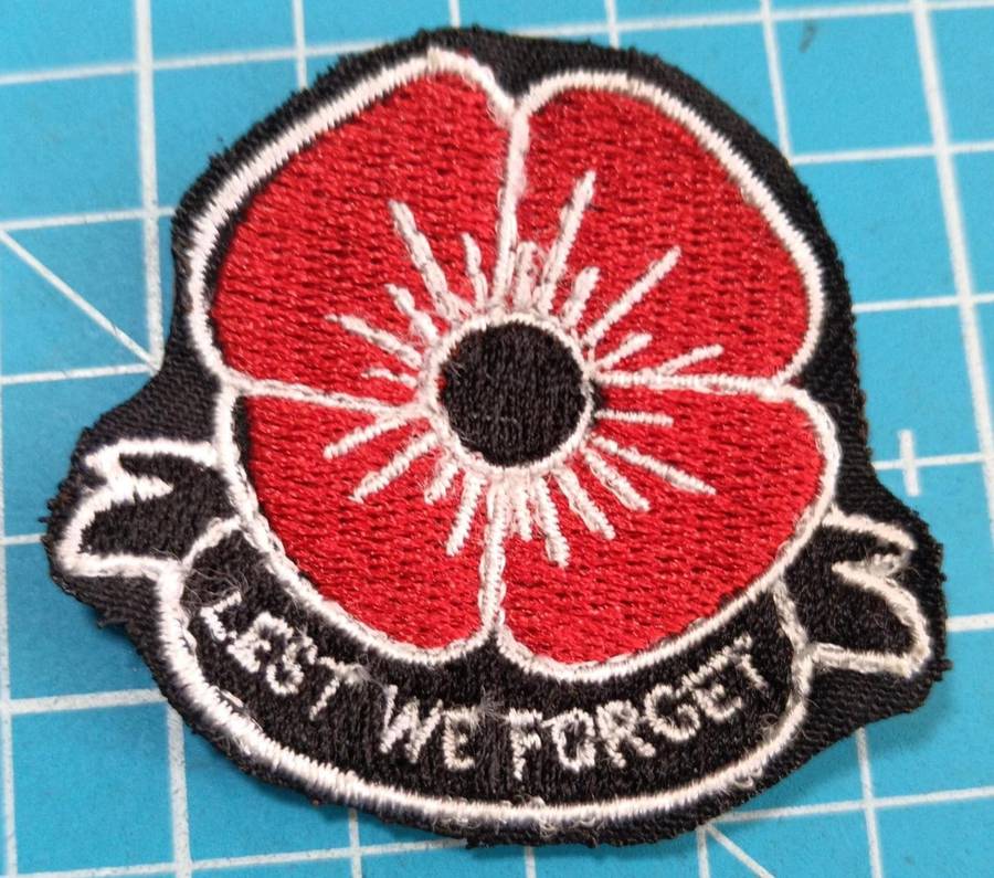 Military "Poppy" Cloth Badge
