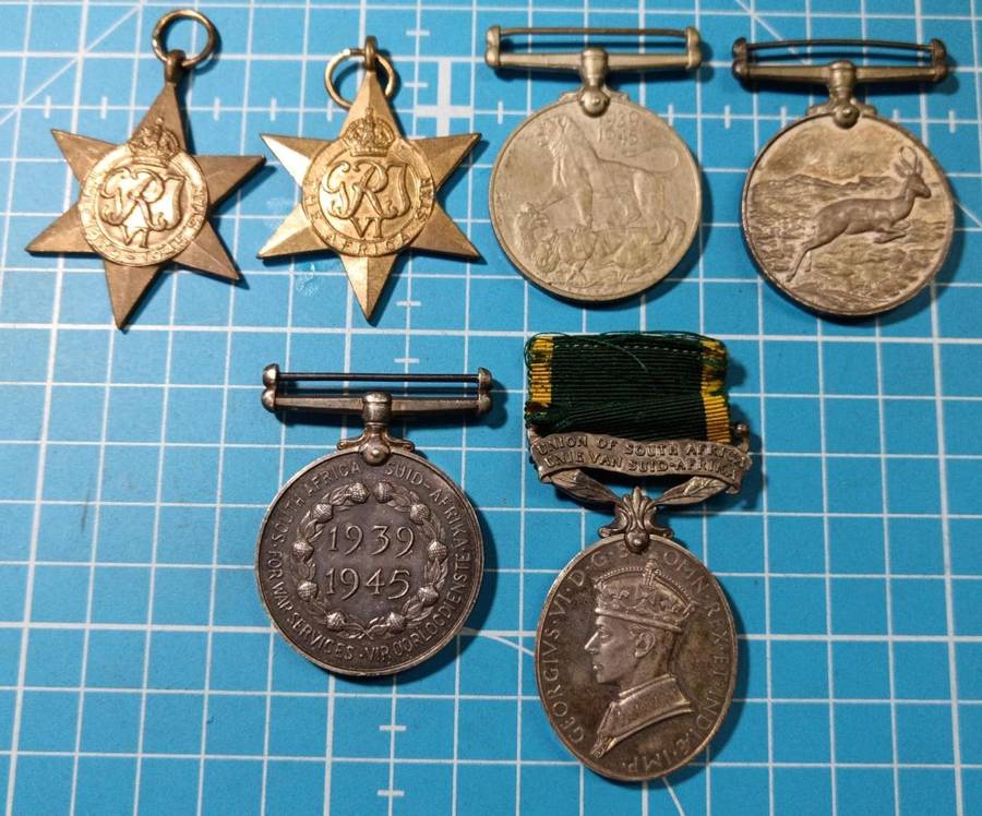 Full Size Efficiency Group of 6 to: W.Gardiner