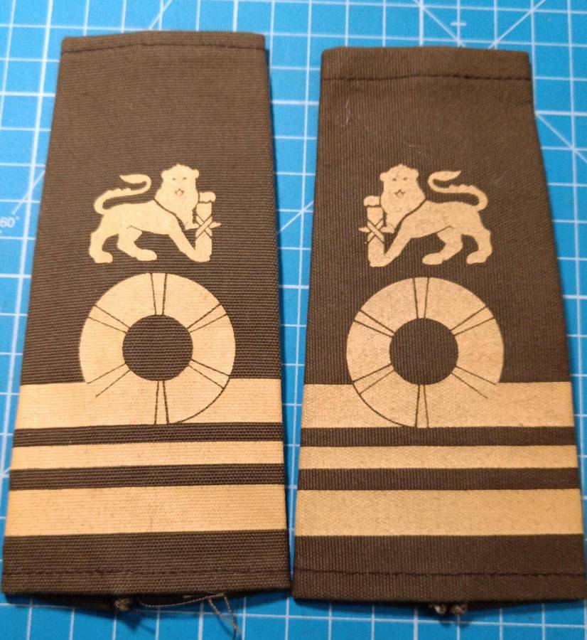 SADF - Navy Lieutenant Commander Epauletter Pair