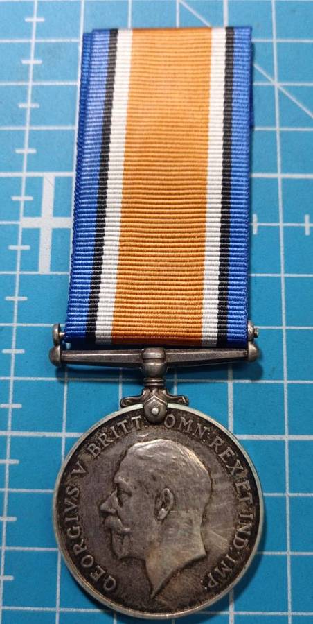 Full Size World War One War Medal ( Silver ):PTE J.C.Eustice
