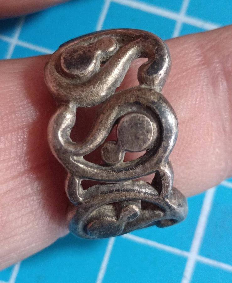 Collection of 5 x sterling silver rings