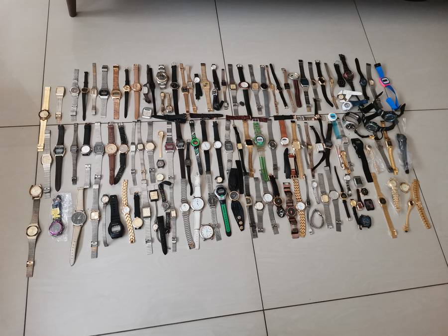Ex watchmakers uncollected stock 130 watches