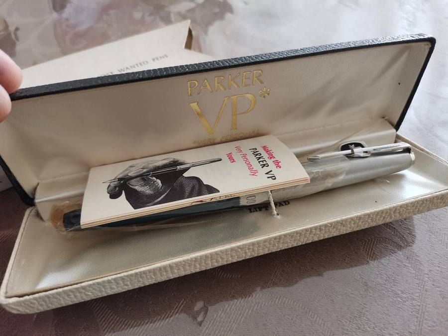 1961 parker vp Fountain pen new old stock 14k gold nib