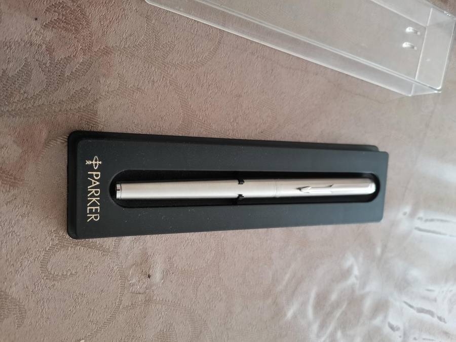 1990s parker stainless steel fountain pen boxed