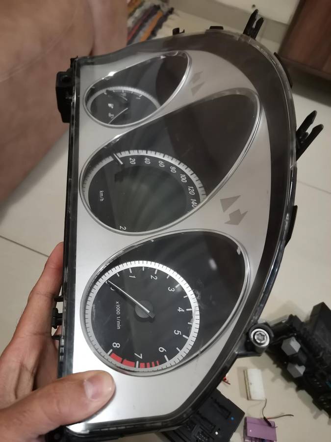 Mercedes Benz w204 cluster and fuse box