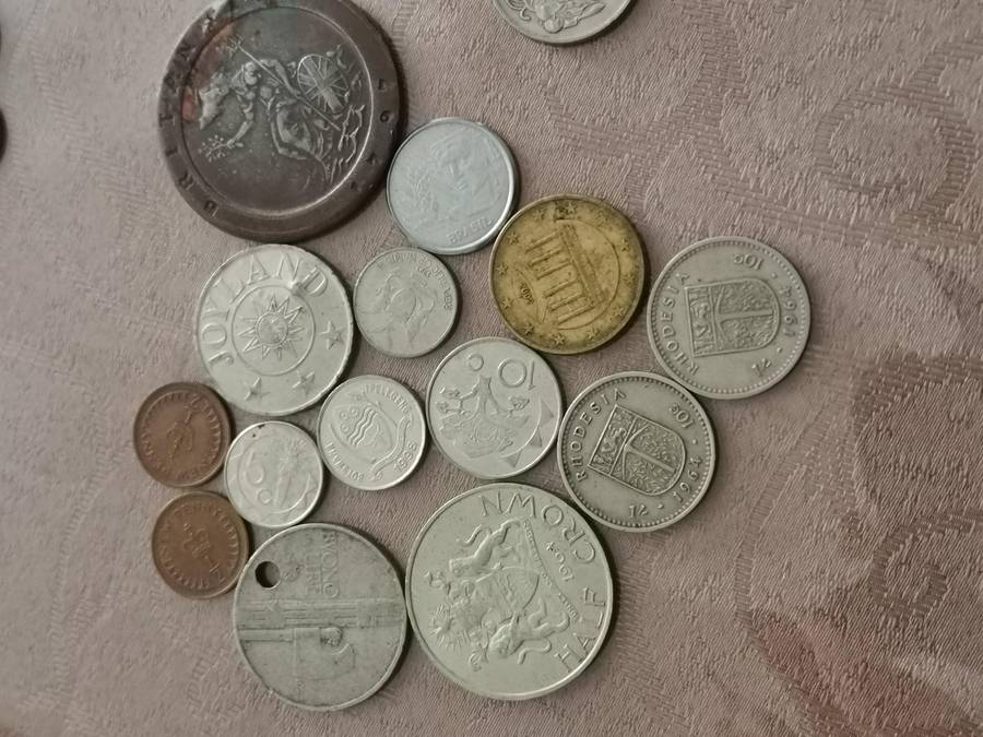 Deceased estate find Huge lot of 535 old south African coins