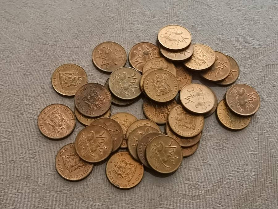 Deceased estate find Huge lot of 535 old south African coins