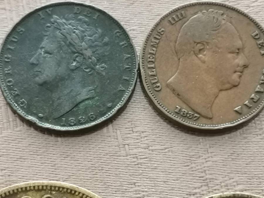 Deceased estate find Huge lot of 535 old south African coins
