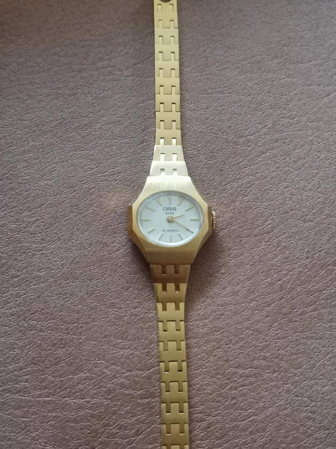 Vintage oris star 17 jewels manual wind mechanical ladies watch *like new*