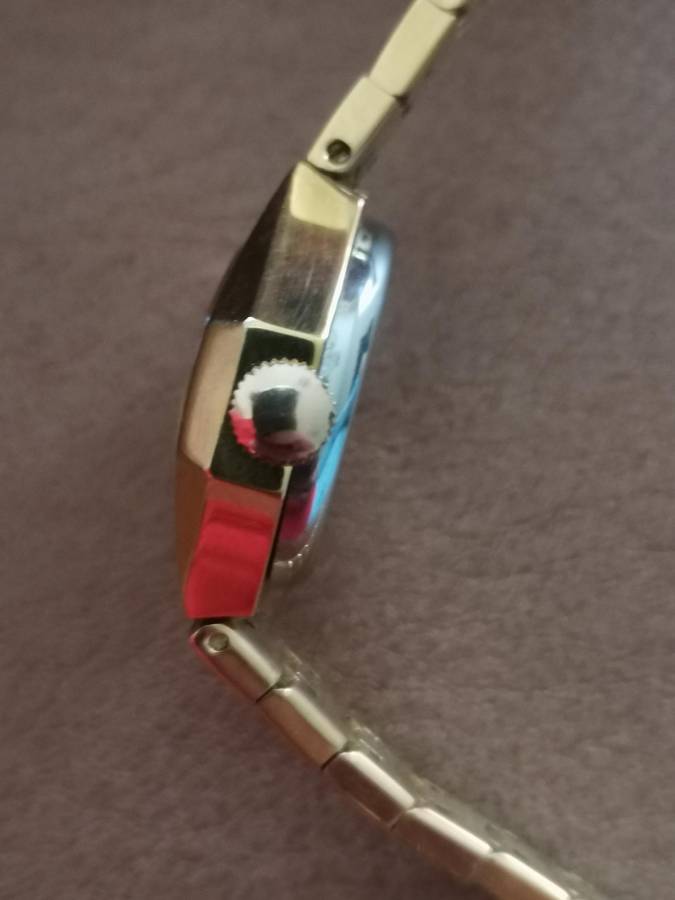 Vintage oris star 17 jewels manual wind mechanical ladies watch *like new*