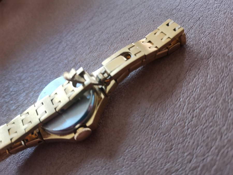 Vintage oris star 17 jewels manual wind mechanical ladies watch *like new*