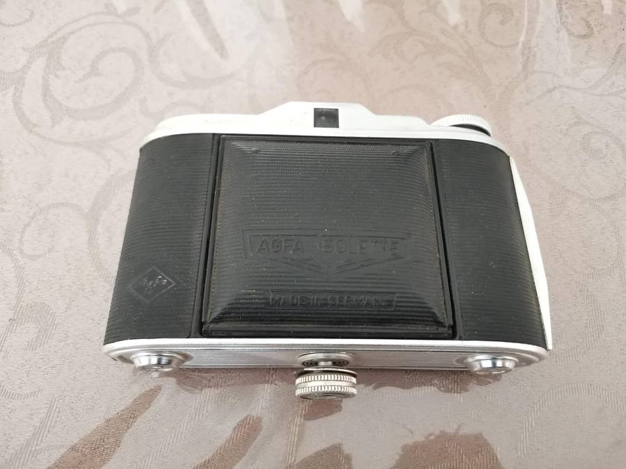 Vintage agfa isolette 6x6 120mm film Camera