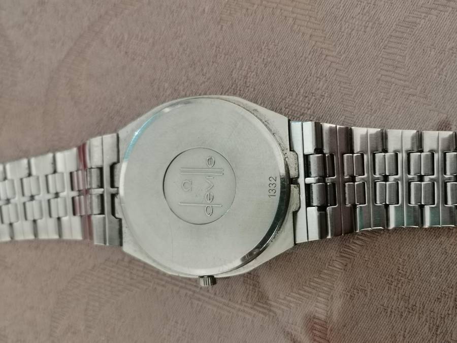 Vintage omega de ville quartz 1332 gents watch with box one owner since new