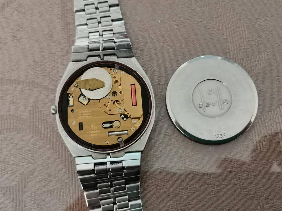 Vintage omega de ville quartz 1332 gents watch with box one owner since new