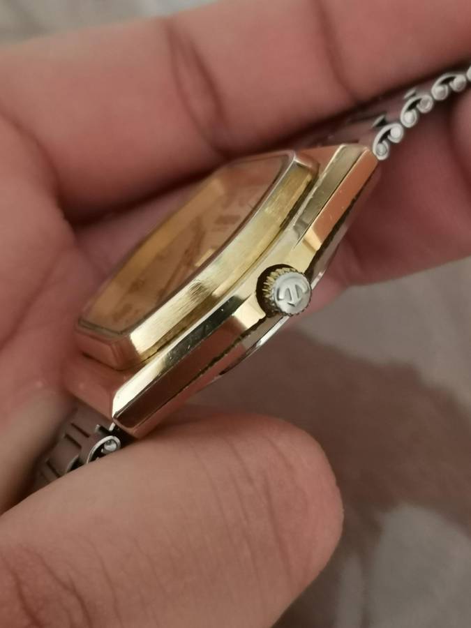 Vintage Rado quartz gents watch