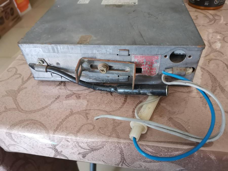 Vintage Sanyo transworld car radio