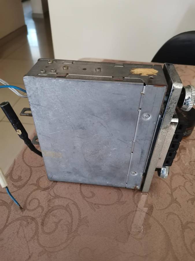 Vintage Sanyo transworld car radio