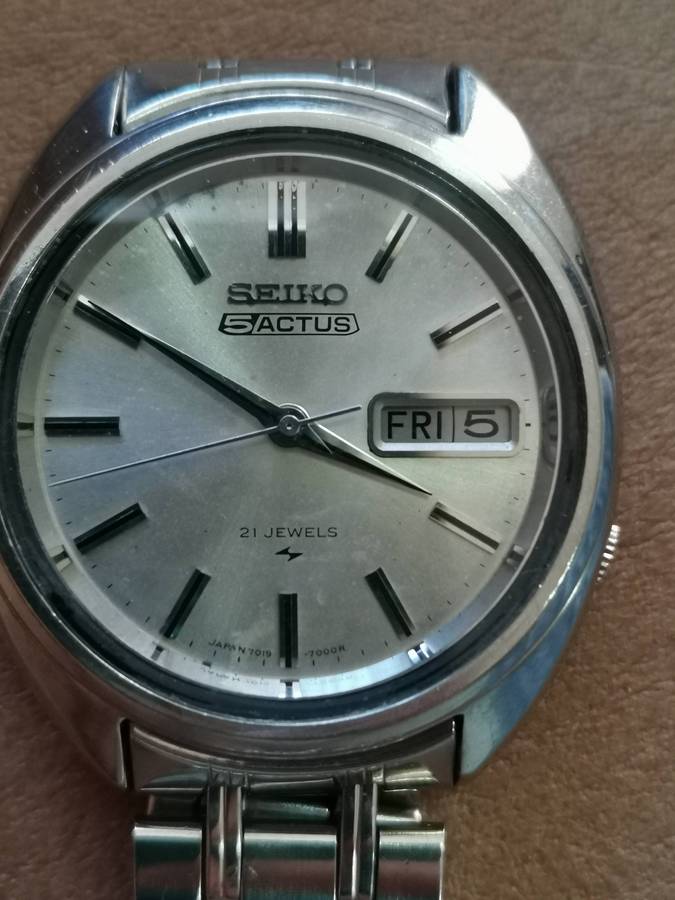 Vintage seiko 5 actus 21 jewels automatic mechanical watch