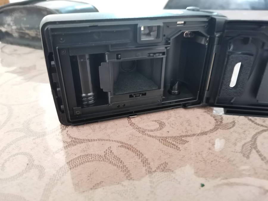 Vintage nikon nice touch 35 mm point and shoot camera