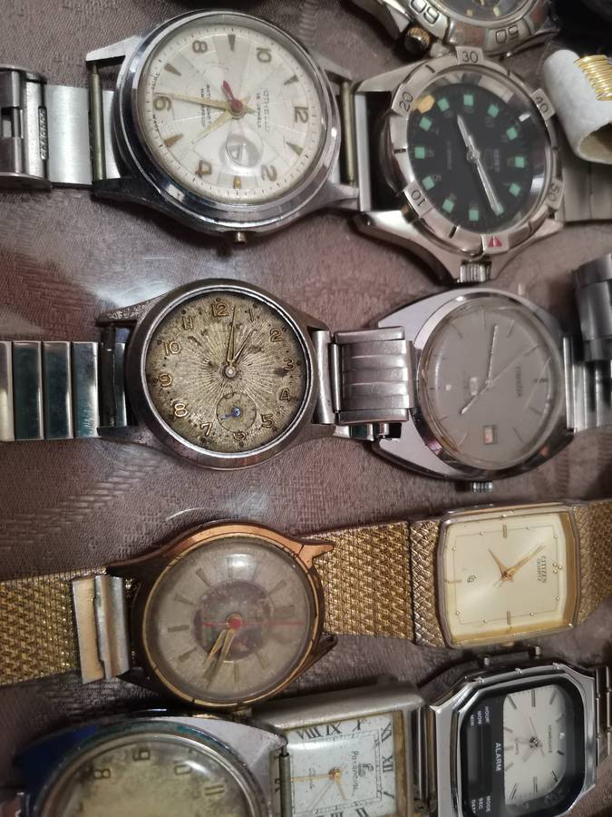 Huge lot 38 gents vintage watches deceased estate find