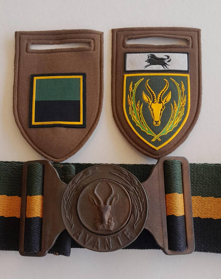 SADF 5 SA Infantry Battalion Stable Belt & Shoulder Flashers