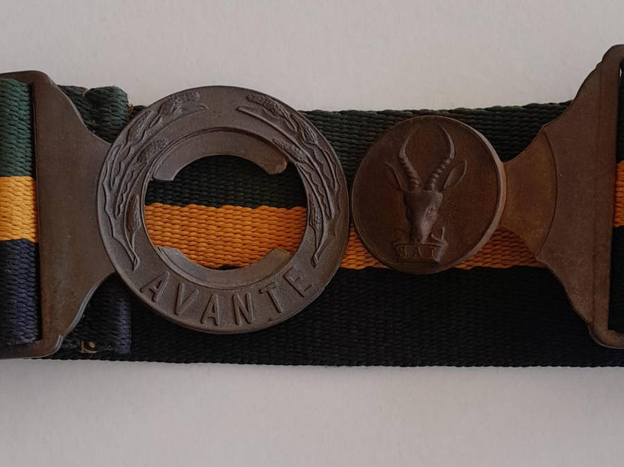 SADF 5 SA Infantry Battalion Stable Belt & Shoulder Flashers