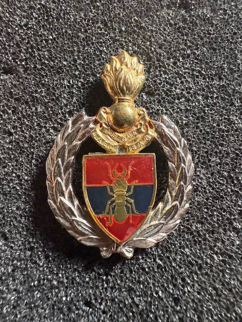 1 Construction Regiment Beret/Belt Badge SADF (Maroon Type)