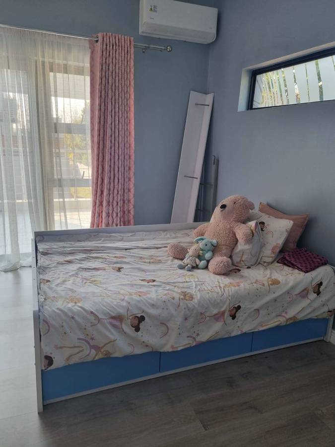 Kids Clifton Bunk Bed with Storage Drawers  Excellent Condition*