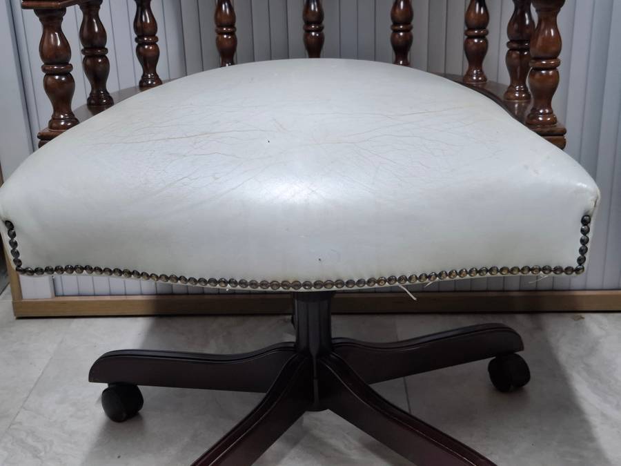 Vintage Leather Chesterfield Style Office Chair - Dove Grey - Solid Warm Wood Frame