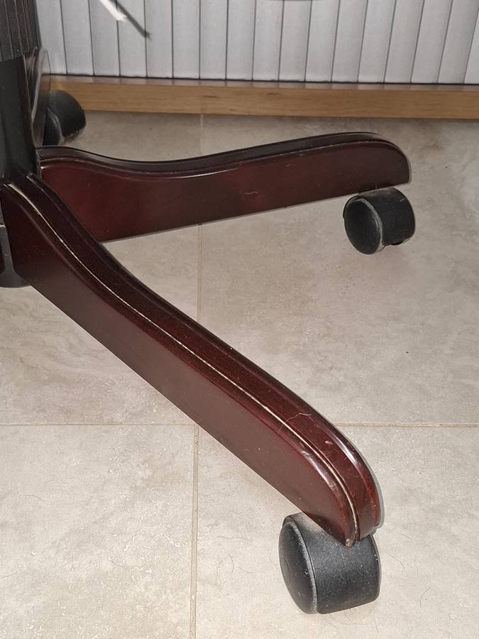 Vintage Leather Chesterfield Style Office Chair - Dove Grey - Solid Warm Wood Frame