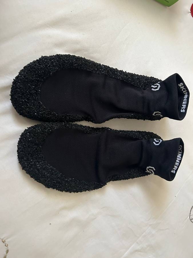 Skinners Sock Shoes Black 43-44 Large