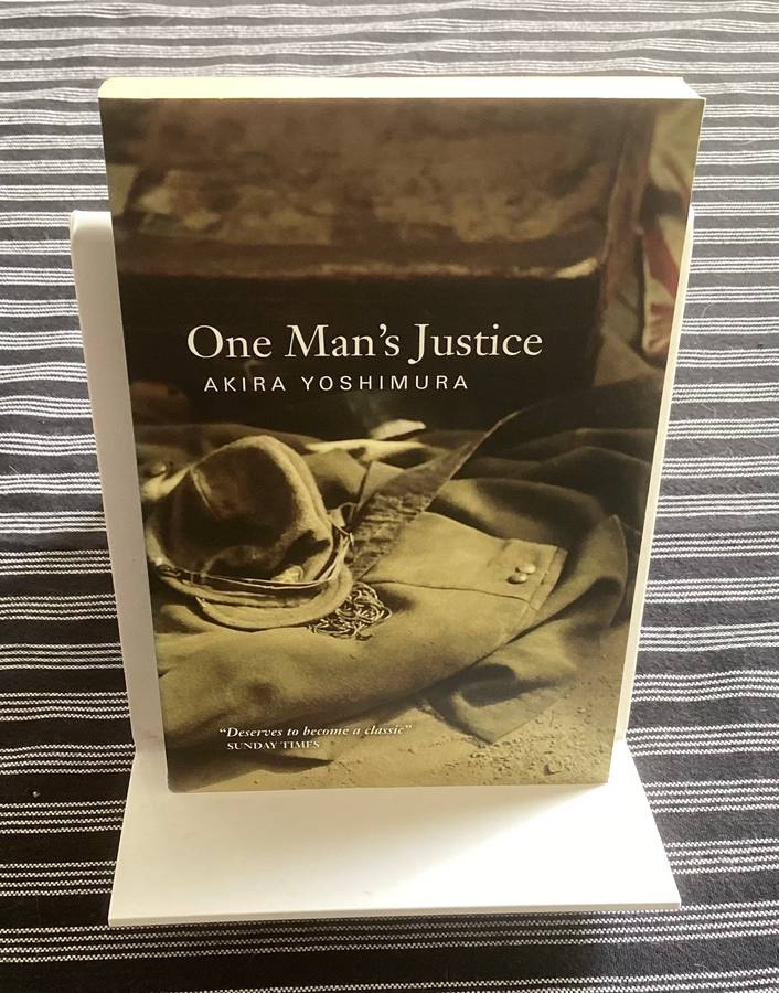 Collection of five interesting non-fiction books (paperbacks), all in a very good condition.