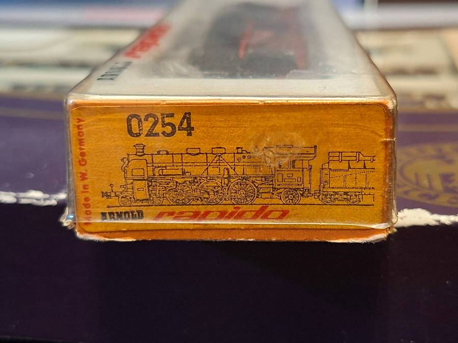 N Scale - Arnold Reingold Set with 0254 BR18