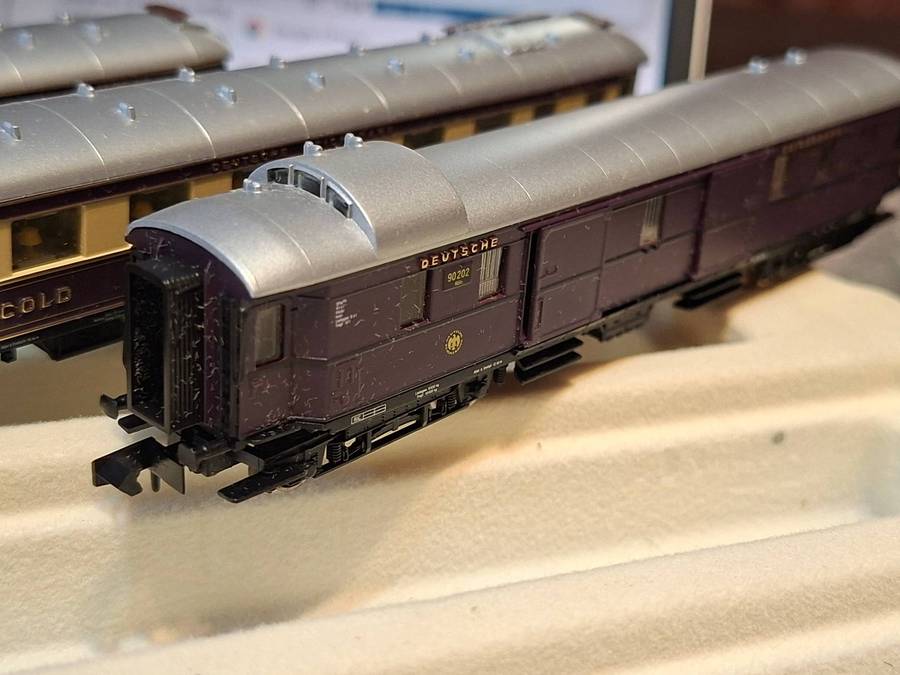 N Scale - Arnold Reingold Set with 0254 BR18