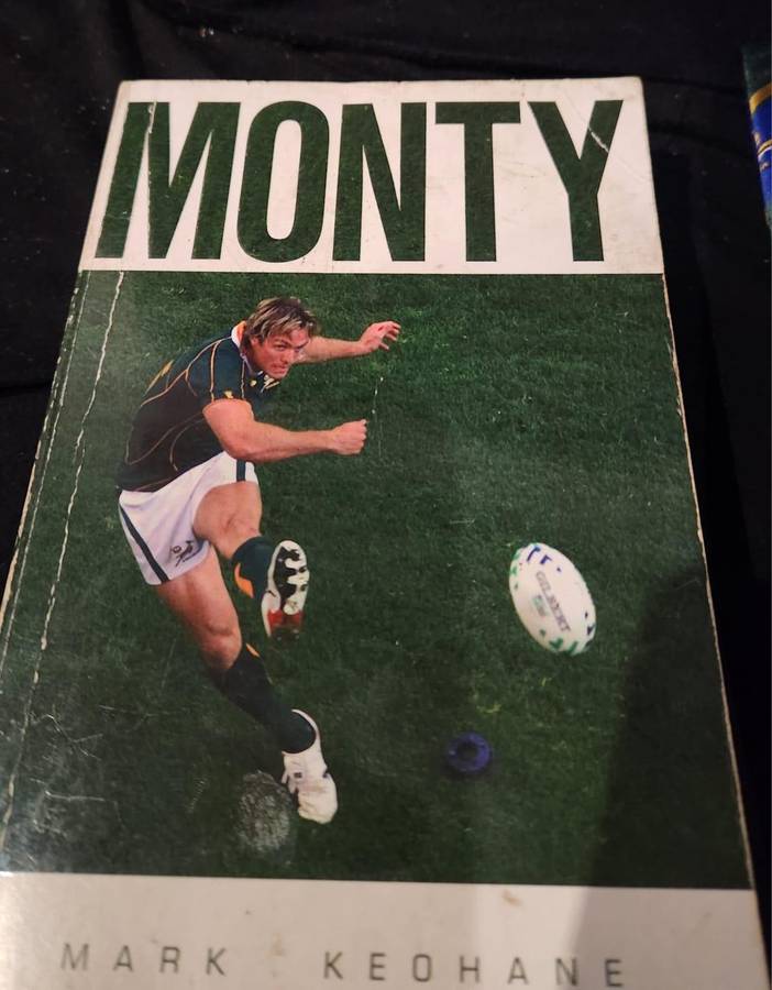 RUGBY MEMORABILIA LOT