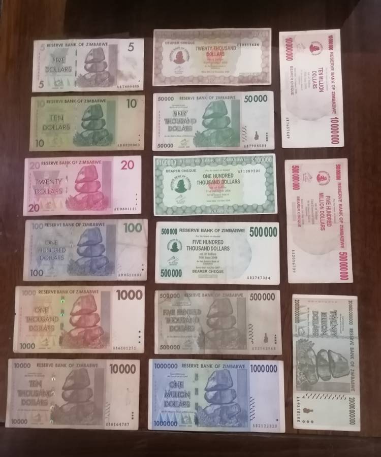 15 X Different Zimbabwe banknotes