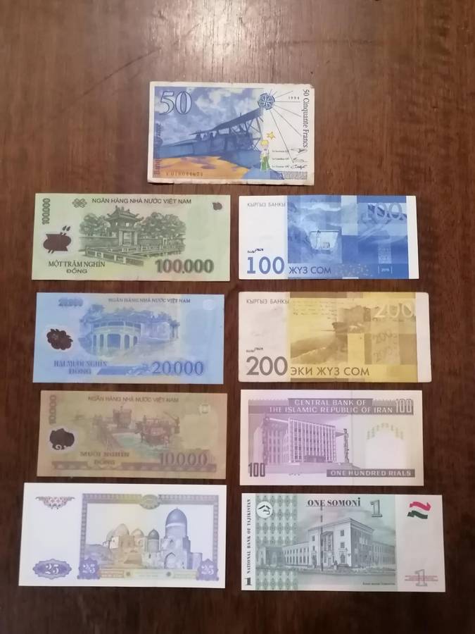 9 X INTERNATIONAL BANKNOTES