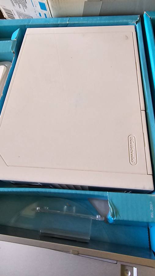 NINTENDO WII CONSOLE INCL. A REMOTE,NUNCHUK ADAPTER AND CABLES( NO POWER SUPPLY) WITH ORIGINAL BOX