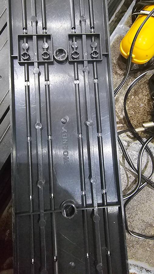 HORNBY SCALELECTRIC TRACKS WITH REMOTES