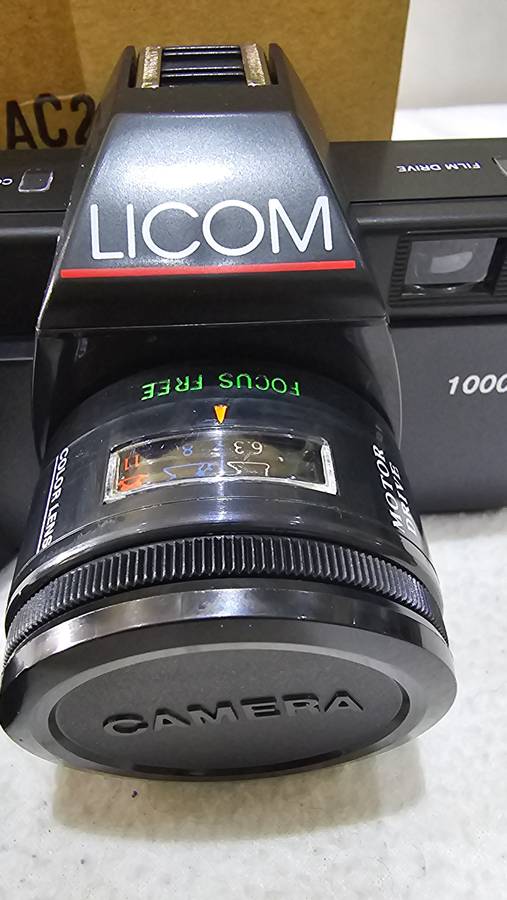 LIVON FOCUS FREE COLOR LENS CAMERA(MADE IN TAIWAN)