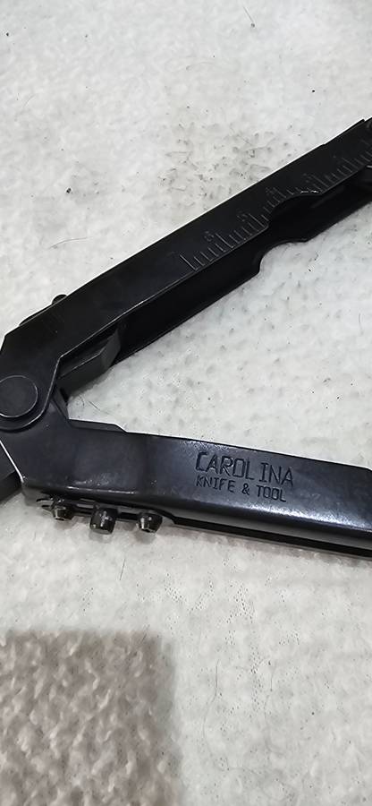 MULTIFUNCTIONAL PLIER SCREWDRIVER KIT(CAROLINA ,USA)