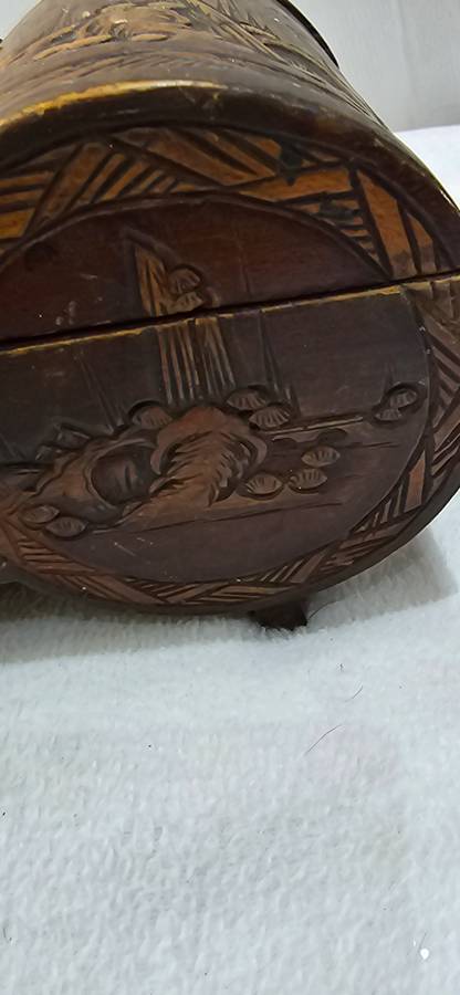 VINTAGE COLLECTIVE WOODEN JEWELRY BOX