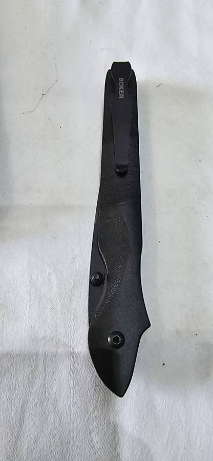 BOKER MAGNUM FOLDABLE POCKET  WITH CLIPKNIFE