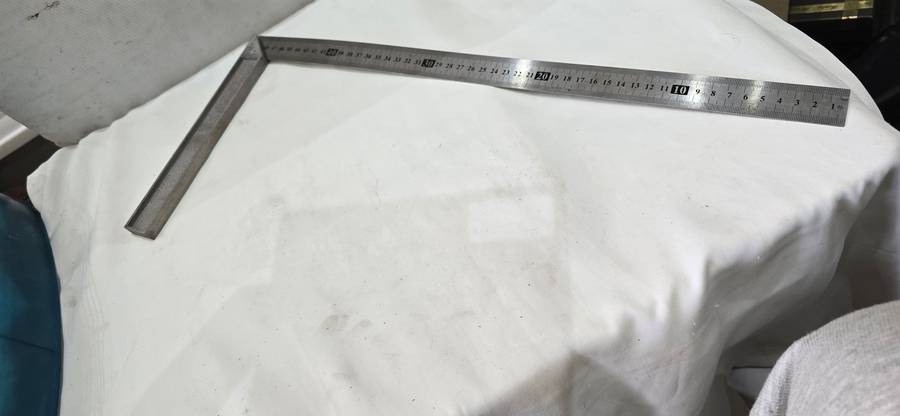 STAINLESS STEEL 48CM SQUARE RULER