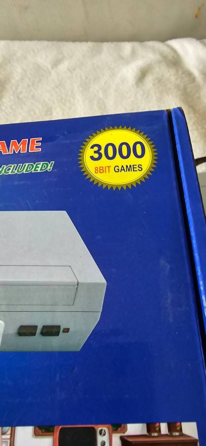 VIDEO GAME KIT INVLUDES 3000 8 BIT GAME