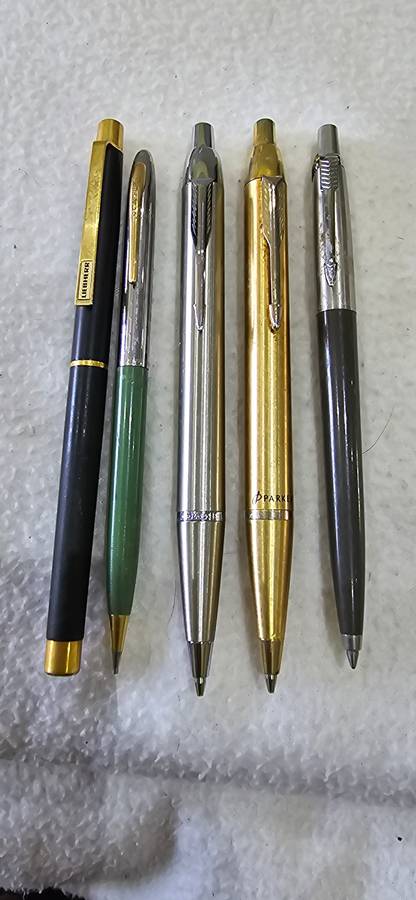 JOBLOT COLLECTABLE PARKER/SHEIFFER/LIEBHERR PENS